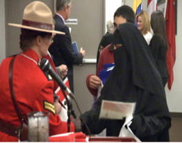 Le Canada interdit le niqab lors de la prestation de serment de citoyenneté  
