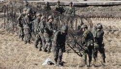 N Korea threatens strike on US airbases 