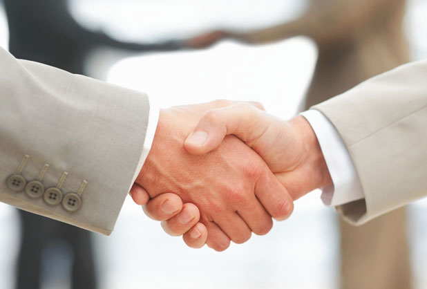 {Pero no, juro por tu Se&ntilde;or que no creer&aacute;n realmente a menos que te acepten como juez de sus disputas}